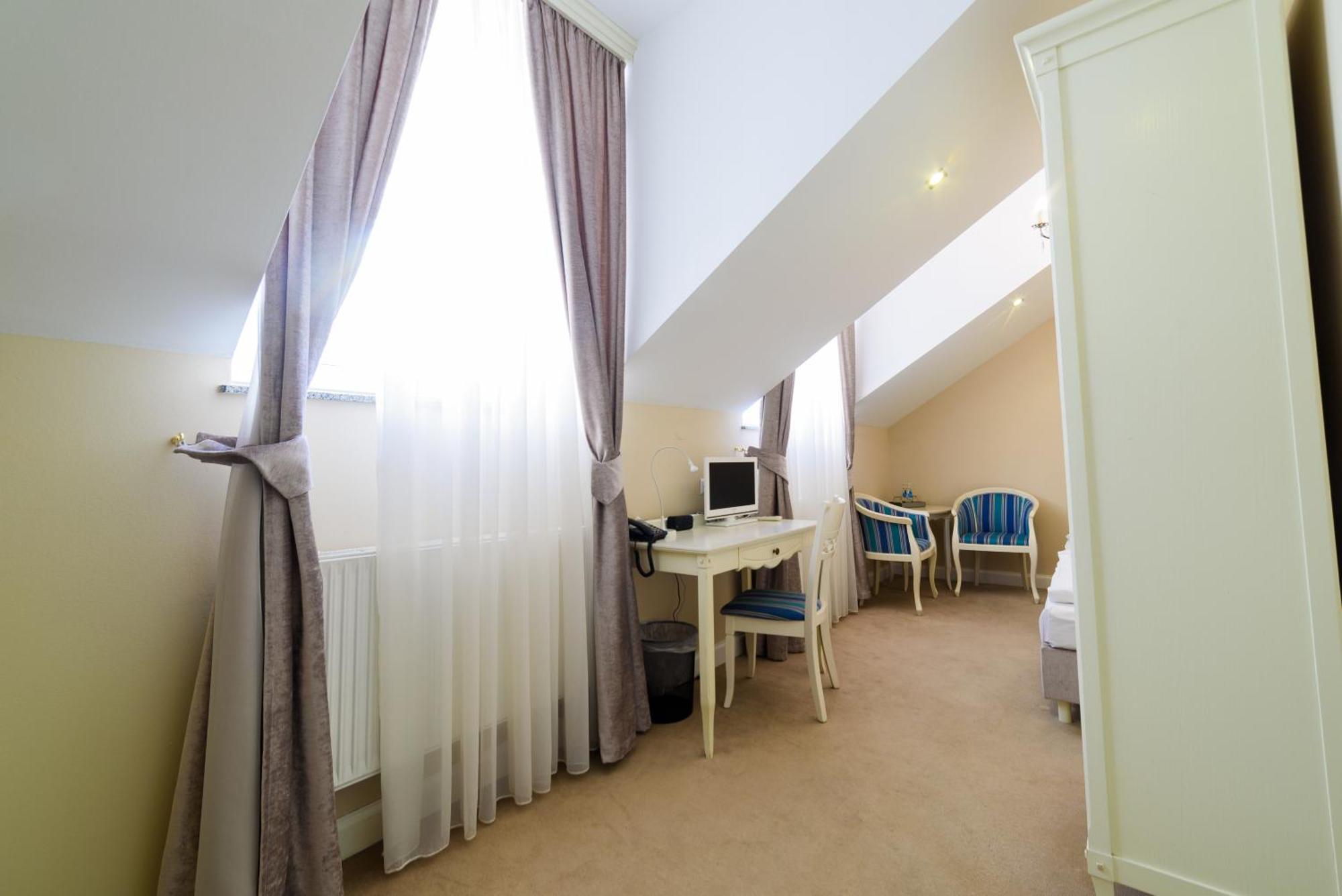 Ambasadorski Residence Rzeszów Extérieur photo
